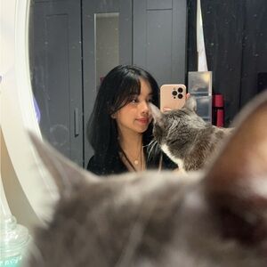 Meet your Posher, Shaira